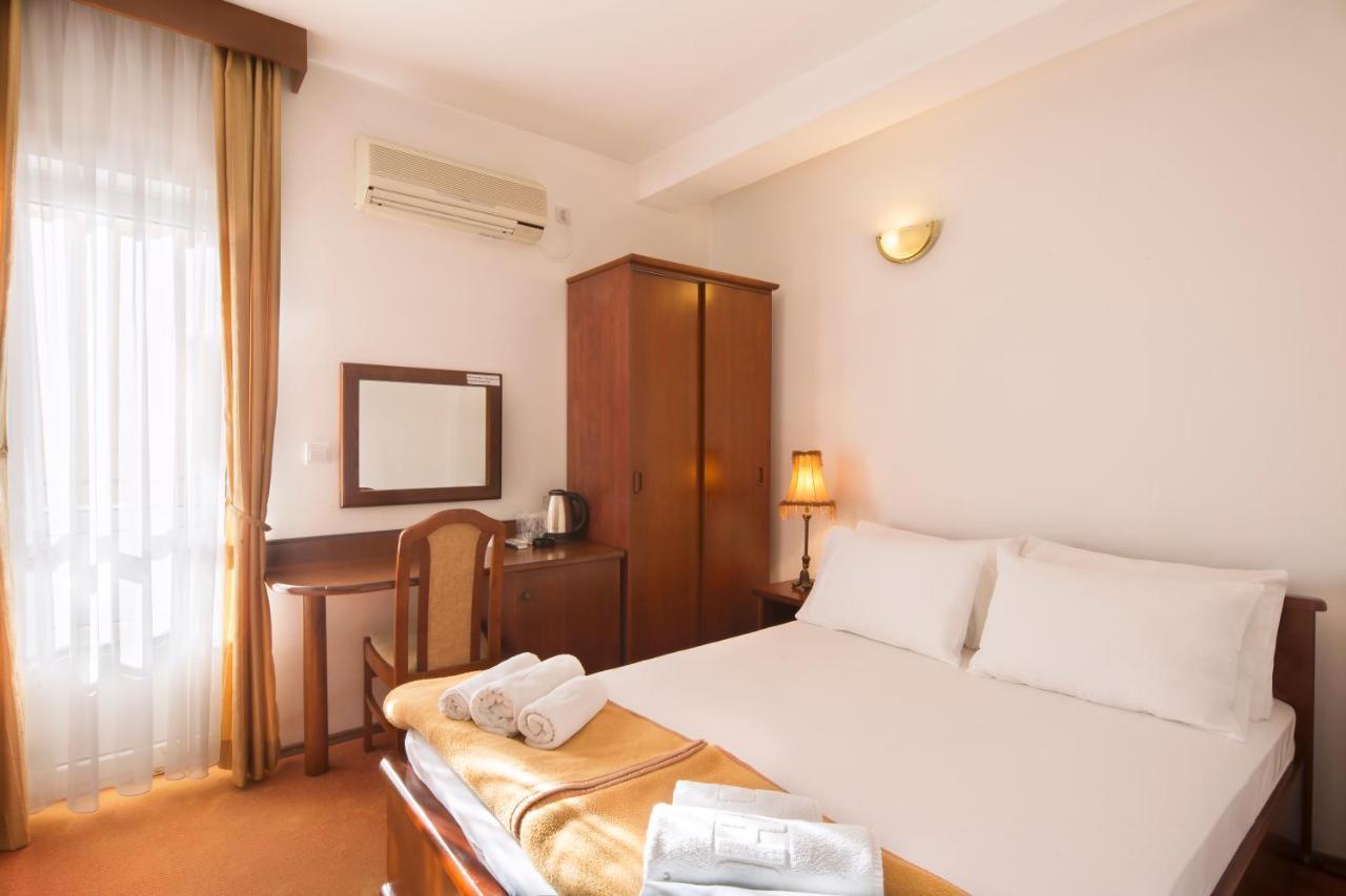 Villa Ljubanovic Budva Habitación foto